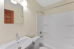 2304 E Galbraith Rd, Reading, OH 45237 - Photo 26