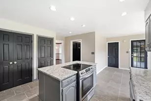 6315 Gem Stone Dr, Liberty Township, OH 45044 - Photo 14