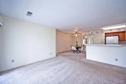 552 Aspen Glen Drive #905, Union Township, OH 45244 - Photo 8