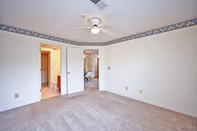552 Aspen Glen Drive #905, Union Township, OH 45244 - Photo 18