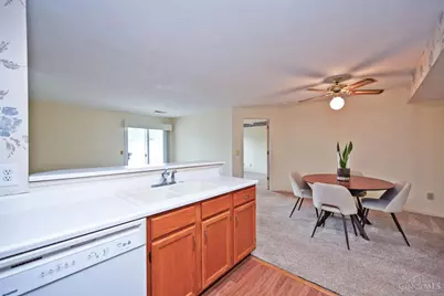 552 Aspen Glen Drive #905, Union Township, OH 45244 - Photo 14