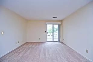 552 Aspen Glen Dr, Union Township, OH 45244 - Photo 4