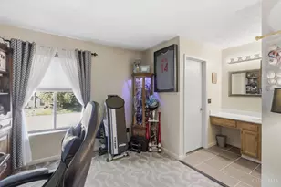 1024 Crisfield Dr, Union Township, OH 45245 - Photo 20