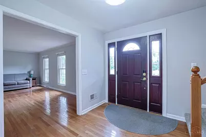 427 Flemridge Court, Wyoming, OH 45231 - Photo 4
