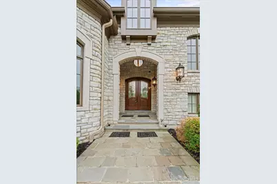 9020 Whisperinghill Drive, Indian Hill, OH 45242 - Photo 4