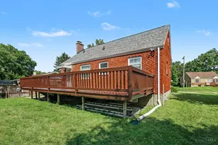 8893 Monsanto Dr, Springfield Township, OH 45231 - Photo 24