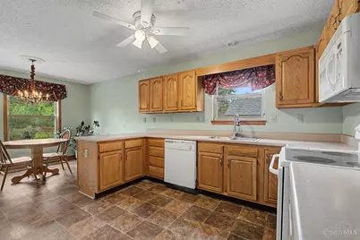 6287 Glen Hollow Drive, Liberty Township, OH 45011 - Photo 18