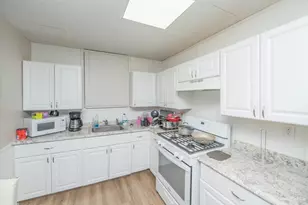1063 Winfield Ave, Cincinnati, OH 45205 - Photo 24
