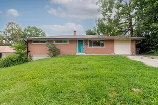 626 Upland Dr, West Carrollton, OH 45449 - Photo 1