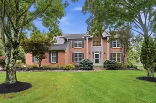 1013 Bayhill Ln, Miami Township, OH 45140 - Photo 1