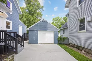 6832 Kenton Ave, Silverton, OH 45236 - Photo 4