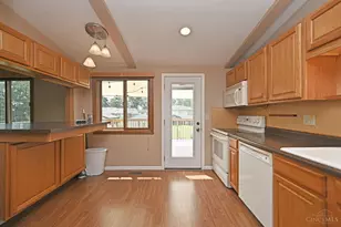 5027 Francisvalley Ct, Delhi Township, OH 45238 - Photo 12