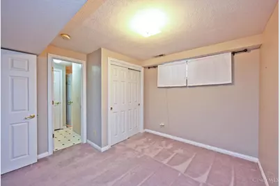 940 Weninger Circle, Cincinnati, OH 45203 - Photo 32