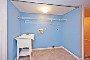 940 Weninger Cir, Cincinnati, OH 45203 - Photo 32