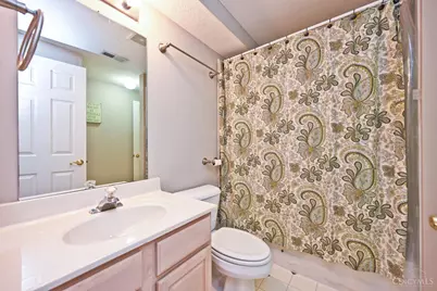 940 Weninger Circle, Cincinnati, OH 45203 - Photo 34