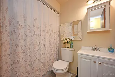 12012 Cantrell Drive, Cincinnati, OH 45246 - Photo 28