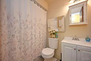 12012 Cantrell Dr, Springdale, OH 45246 - Photo 28