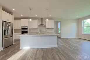 9817 Cross Meadow Dr, Deerfield Township, OH 45040 - Photo 12