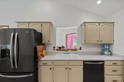 1532 Rockleigh Road, Washington Twp, OH 45458 - Photo 10