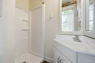215 Warner St, Cincinnati, OH 45219 - Photo 74