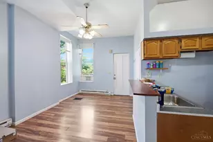 215 Warner St, Cincinnati, OH 45219 - Photo 20