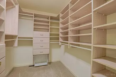 520 Missouri Avenue, Cincinnati, OH 45226 - Photo 12