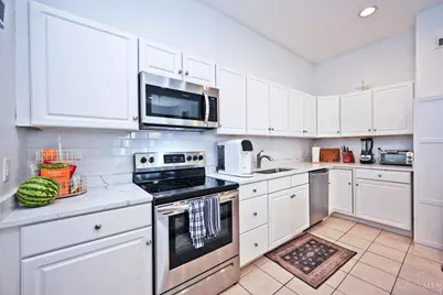 1730 Fairfax Avenue, Cincinnati, OH 45207 - Photo 12