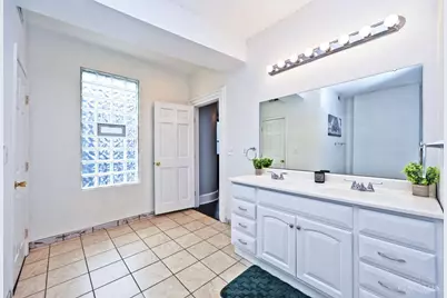 1730 Fairfax Avenue, Cincinnati, OH 45207 - Photo 24