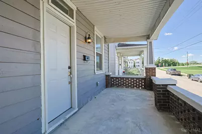 1124 S 11th Street, Hamilton, OH 45011 - Photo 2