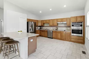 2949 Parkwalk Dr, Green Township, OH 45239 - Photo 8