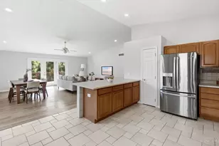 2949 Parkwalk Dr, Green Township, OH 45239 - Photo 10