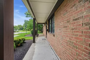 9411 Haddington Ct, Colerain Township, OH 45251 - Photo 6