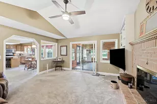 1835 Chardonnay Dr, Hamilton Township, OH 45152 - Photo 14