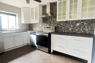 2210 Victory Pkwy, Cincinnati, OH 45206 - Photo 8
