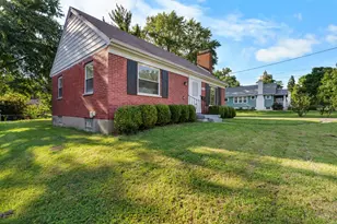 1921 Rockland Ave, Cincinnati, OH 45230 - Photo 2