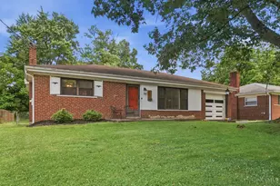 5594 Sunnywoods Ln, Green Township, OH 45239 - Photo 2