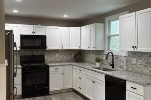 9785 Winton Hills Ln, Springfield Township, OH 45215 - Photo 14