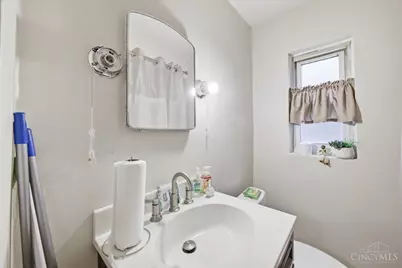 2282 Baltimore Avenue, Cincinnati, OH 45225 - Photo 16