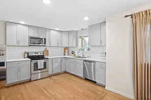 3588 Janlin Ct, Cincinnati, OH 45211 - Photo 8