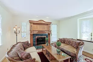 402 W Cliff Ln, Cincinnati, OH 45220 - Photo 8