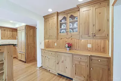 402 W Cliff Lane, Cincinnati, OH 45220 - Photo 16
