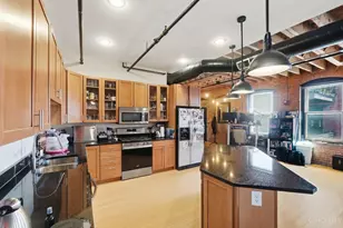 214 E 14th St, Cincinnati, OH 45202 - Photo 8