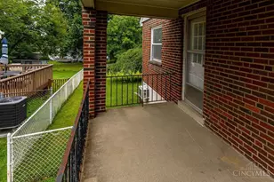 5517 Karen Ave, Green Township, OH 45248 - Photo 4