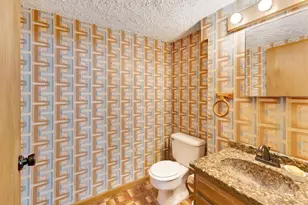 5517 Karen Ave, Green Township, OH 45248 - Photo 28