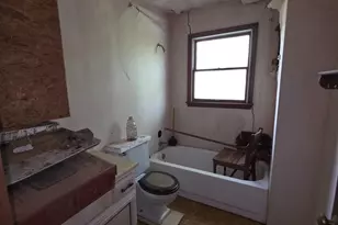 2460 Montana Ave, Cincinnati, OH 45211 - Photo 10