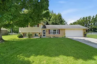 5771 Lake Cir Dr, Fairfield, OH 45014 - Photo 1