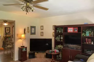 517 Diana Ave, Batavia, OH 45103 - Photo 2