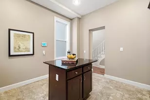 558 Milton St, Cincinnati, OH 45202 - Photo 16