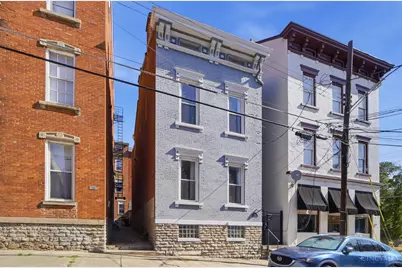 558 Milton Street, Cincinnati, OH 45202 - Photo 2