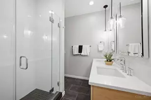 131 W 15th St, Cincinnati, OH 45202 - Photo 28